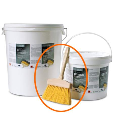 Pinceau pour enduit étanche...